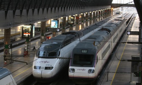 AVE Madrid-Valencia, la playa a menos de 2 horas