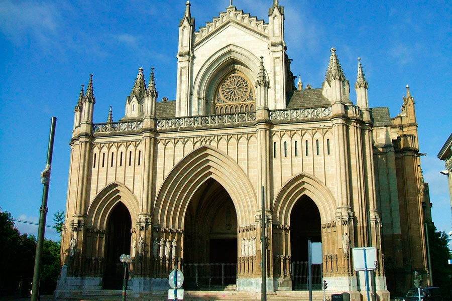 catedral de maria inmaculada de vitoria