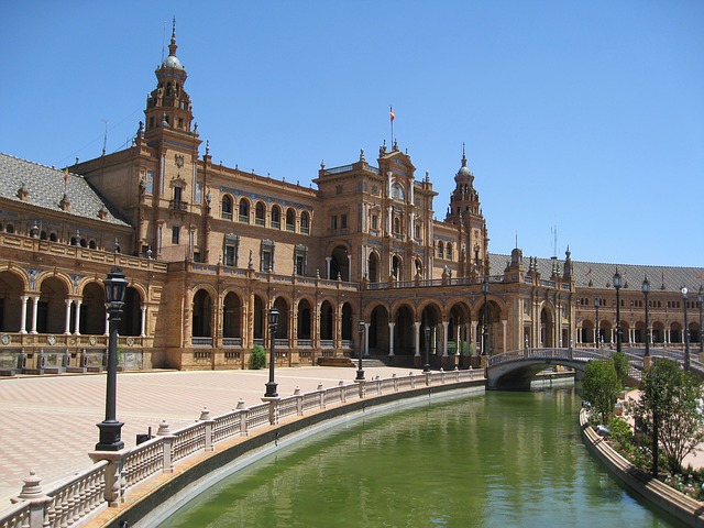 ave madrid sevilla visita plaza de españa